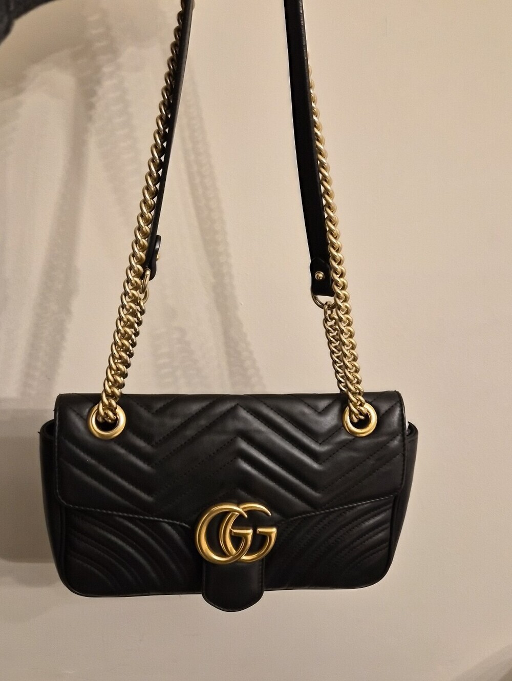 Gucci GG Marmont Medium Black Matelassé Leather Shoulder Bag Gold Hardware COA